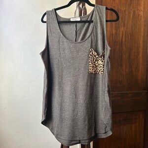 Zenana Scoop Leopard Pocket Tank